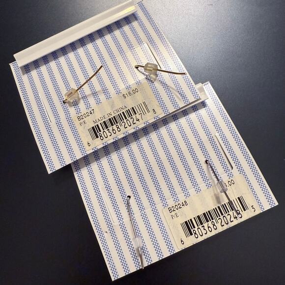 NWT Tommy Hilfiger Gold and Silver Tone Logo Drop Earrings - Picture 4 of 6